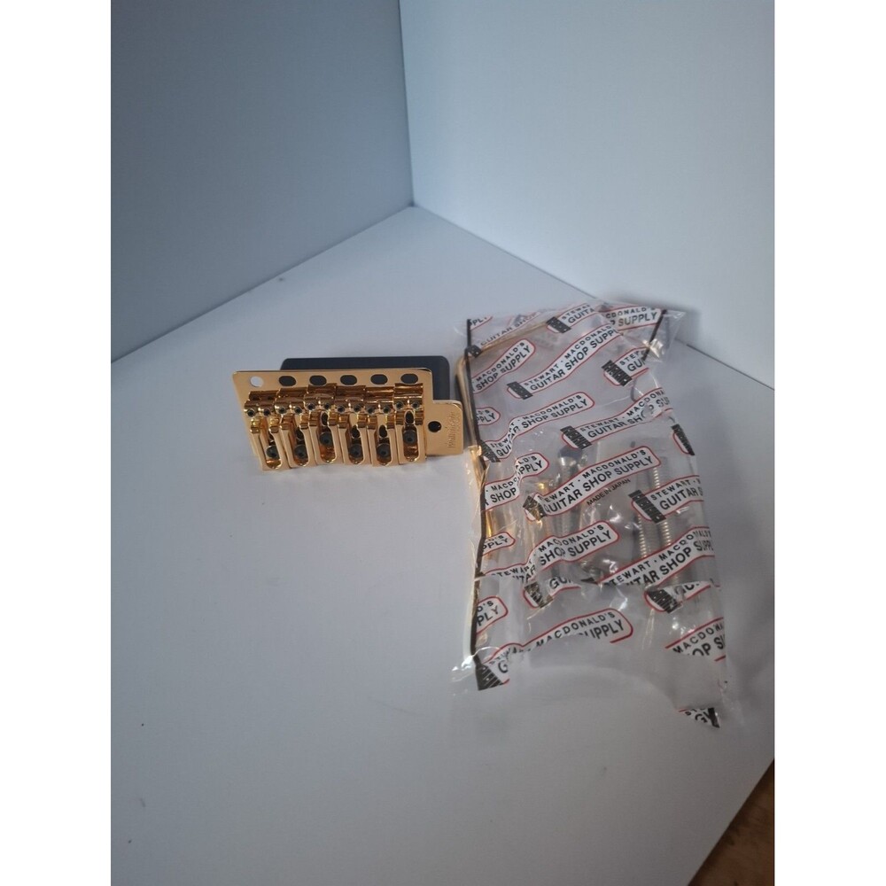 Vintage-Style Gold Tremolo Bridge Assembly with StewMac Hardware (Made in Japan)